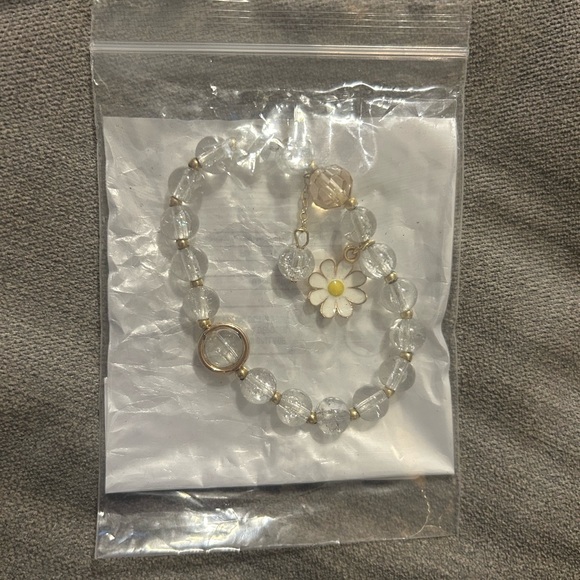 Gold Daisy Charm Beaded Bracelet - Clear and Peach - Picture 3 of 5